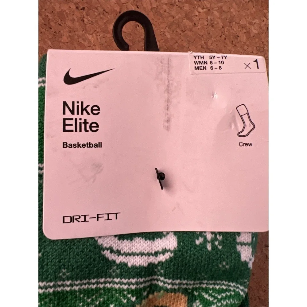 Nike Elite Crew Socks Santa 1 Pair‎ Size Mens 6-8; Wmns 6-10; Youth 5Y-7Y